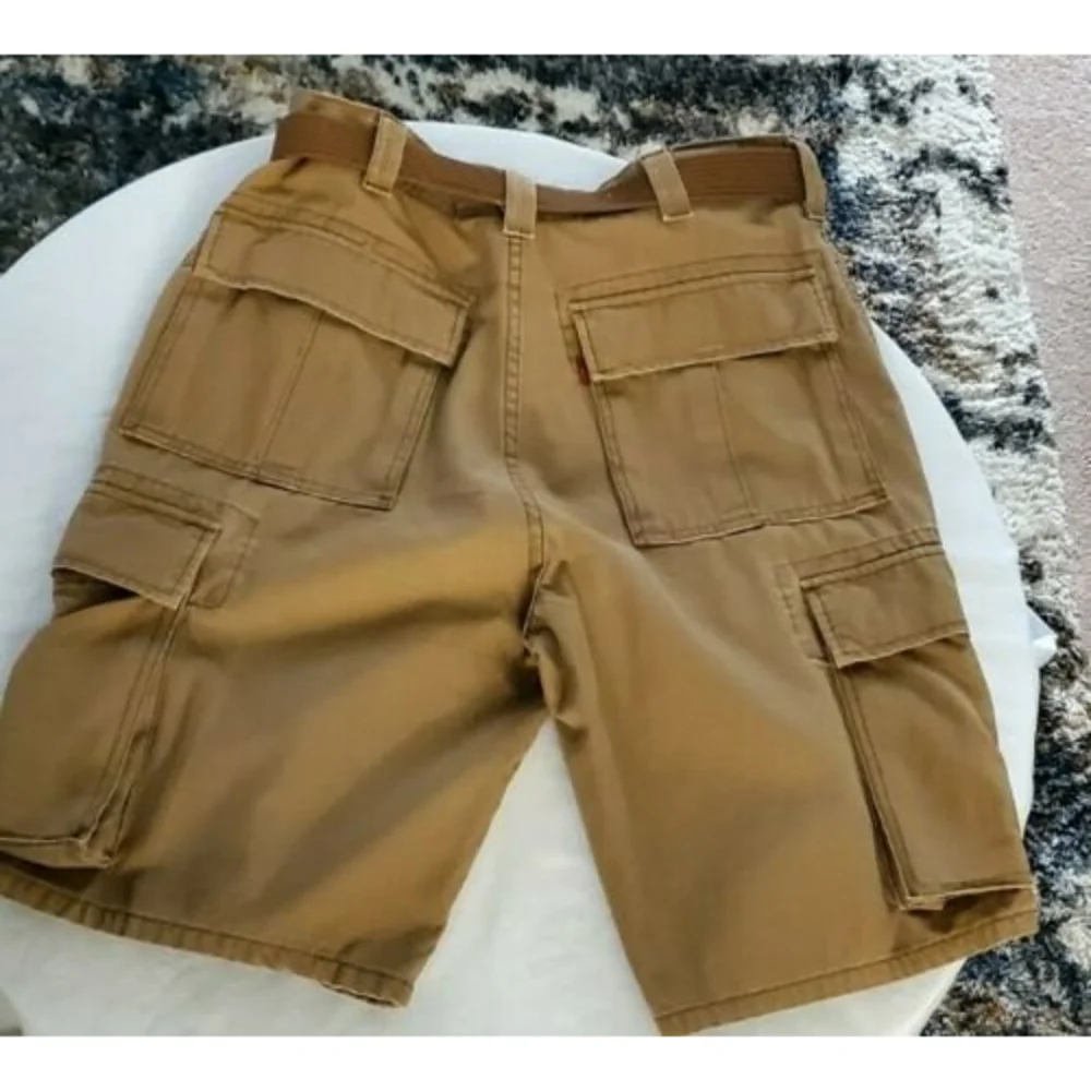 Levi's Workwear Cargo Shorts Baggy Loose With Belt Waterless Mens Size 32 EUC